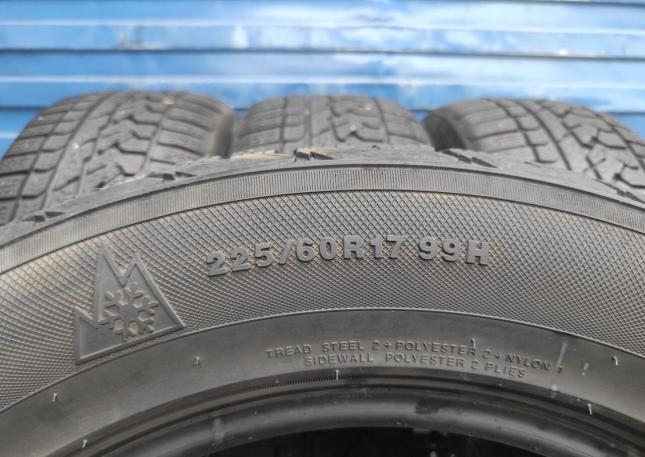 Kumho I&#39;Zen RV Asymmetric 225/60 R17 99H