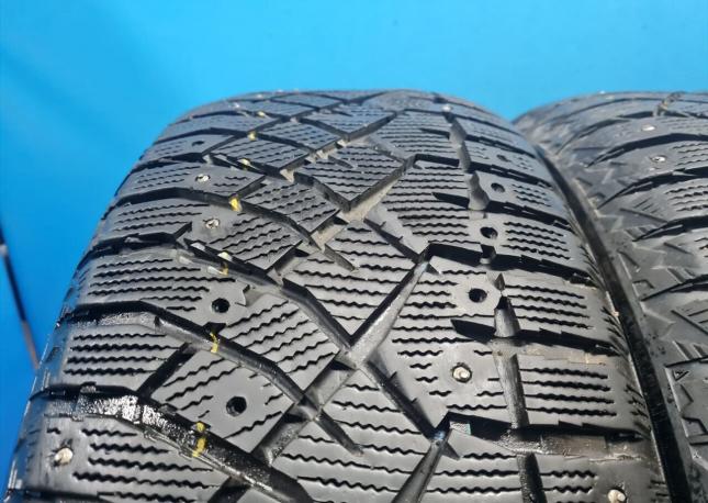 Nitto Therma Spike 235/55 R19 88H