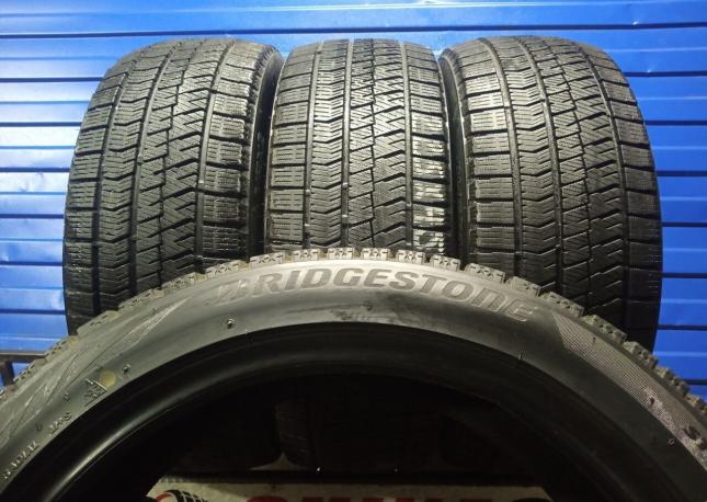 Bridgestone Blizzak VRX2 225/45 R18 91R