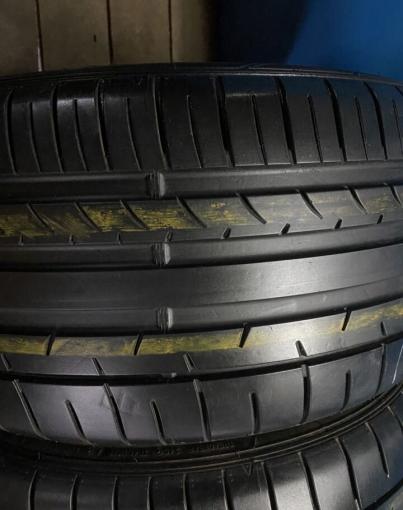 Dunlop SP Sport Maxx 050+ 275/40 R19 и 245/45 R19 102Y