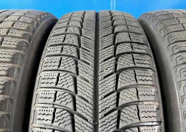 Michelin X-Ice 3 215/60 R17 99H