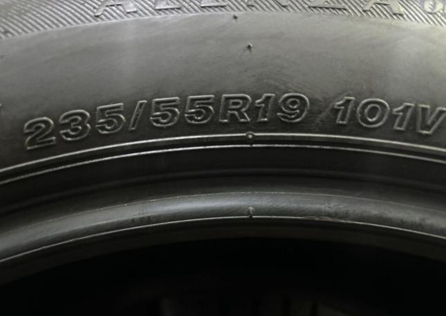 Bridgestone Alenza 001 235/55 R19 103V