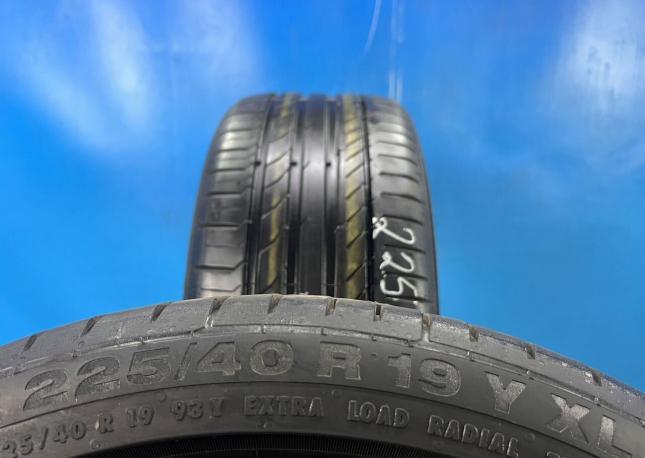 Continental ContiSportContact 5 SSR 225/40 R19 и 255/35 R19 97Y