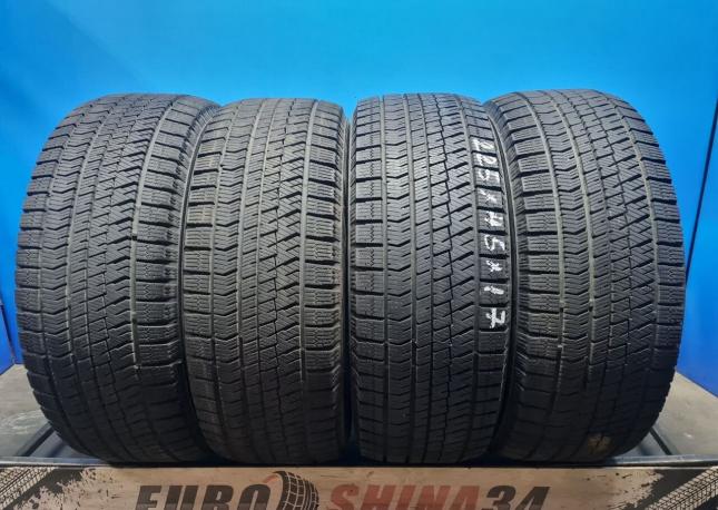 Bridgestone Blizzak VRX2 225/55 R17 97R