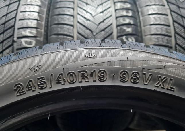 iLink SnowGripper II 275/35 R19 и 245/40 R19 100V