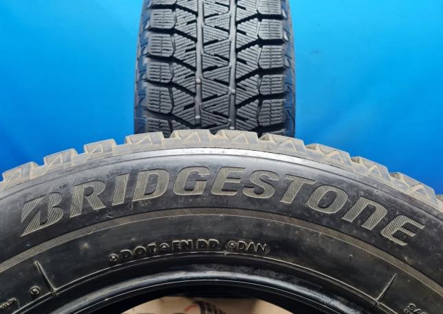 Bridgestone Blizzak WS-80 235/60 R17 102T