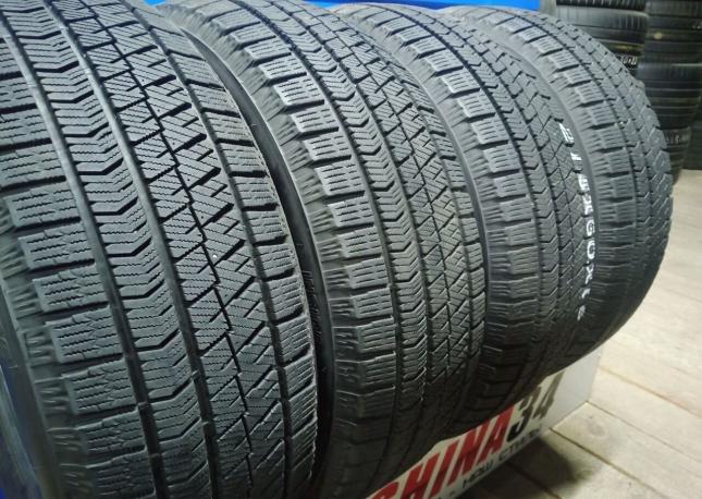 Bridgestone Blizzak VRX2 215/60 R16 95R