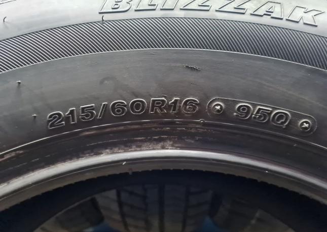 Bridgestone Blizzak VRX 215/60 R16 97Q