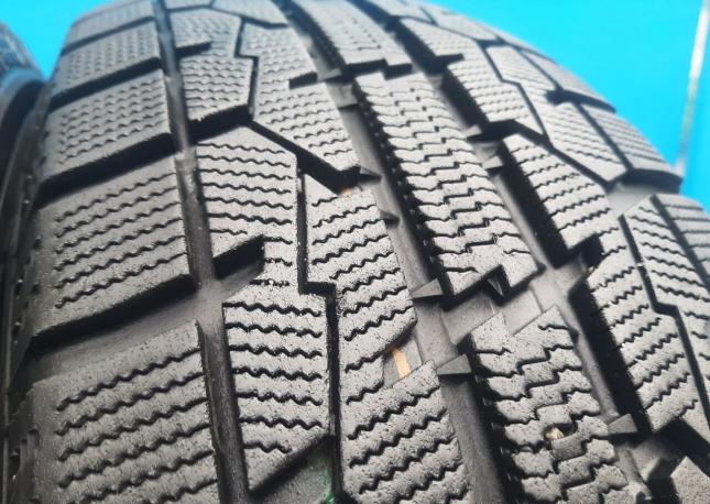 Toyo Observe Garit GIZ 205/65 R16 95Q