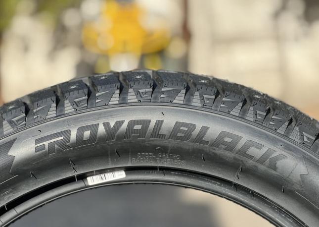 Royal Black Royal Stud II 225/55 R19 103T