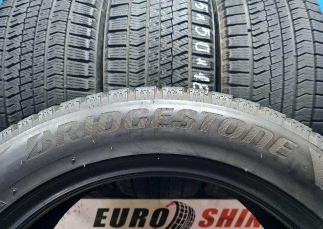 Bridgestone Blizzak VRX2 235/50 R18 97R