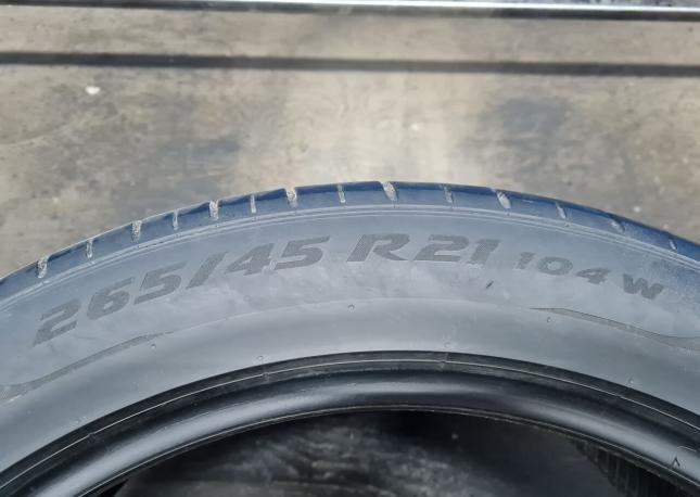 Pirelli P Zero PZ4 265/45 R21 104V