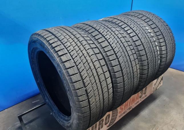 Bridgestone Blizzak VRX2 225/50 R17 95R