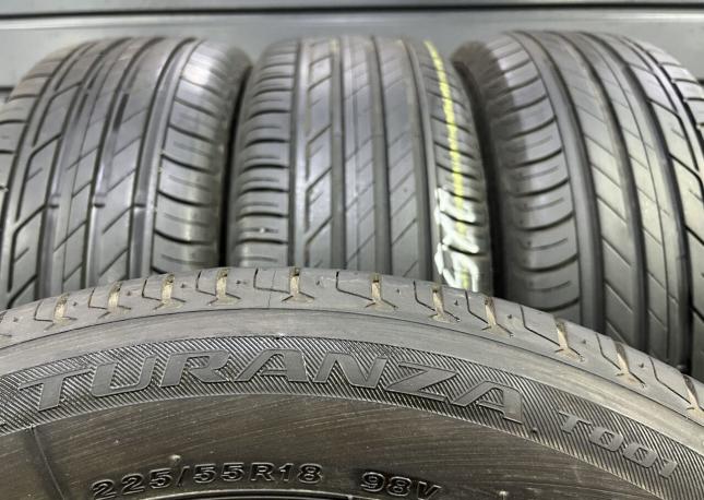 Bridgestone Turanza T001 225/55 R18 98V