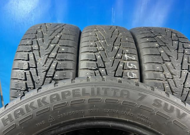 Nokian Tyres Hakkapeliitta 7 SUV 255/50 R19 110T