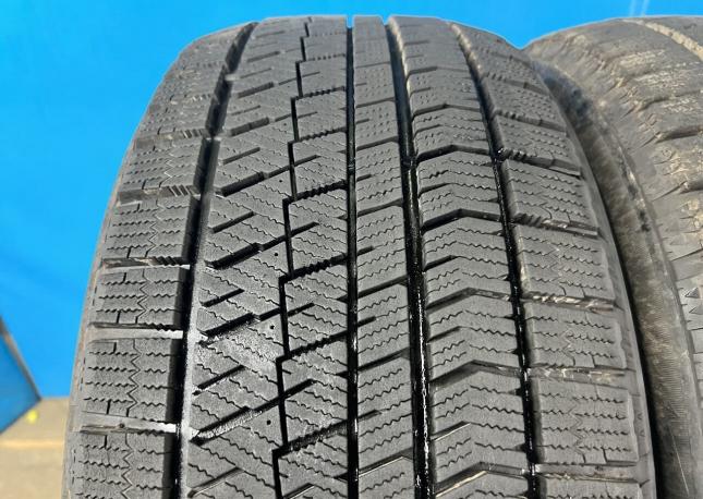 Bridgestone Blizzak Ice 225/50 R17 94S