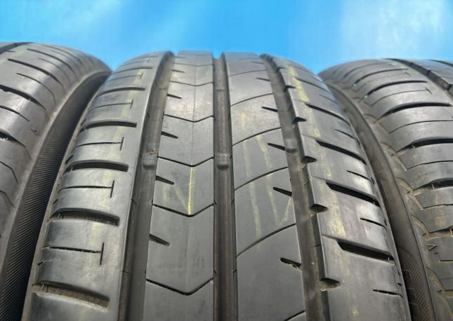 Bridgestone Ecopia NH100 RV 215/55 R17 94V