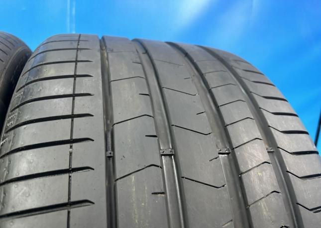 Pirelli P Zero PZ4 315/30 R22 107Y