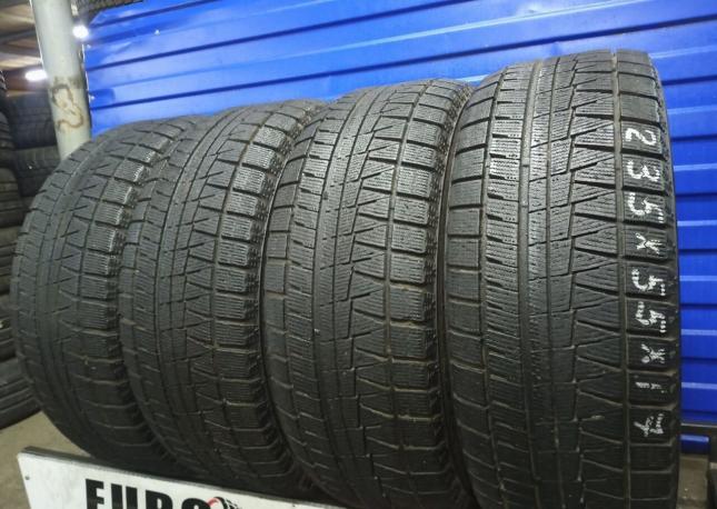 Bridgestone Blizzak Revo GZ 235/55 R17 99S