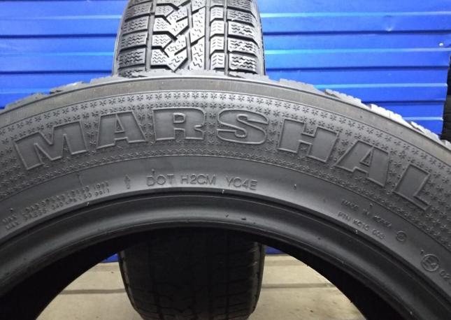 Marshal I&#39;Zen RV KC15 235/60 R18 107H