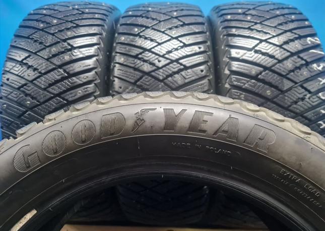 Goodyear Ultragrip Ice Arctic 215/55 R17 98T