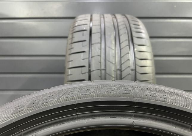 Pirelli P Zero PZ4 285/30 R21 100Y