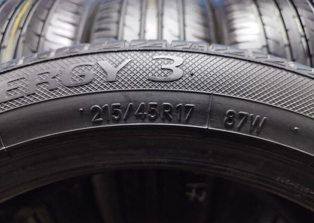 Toyo NanoEnergy 3 215/45 R17 87W