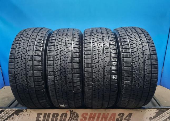 Bridgestone Blizzak VRX2 215/50 R17 91Q