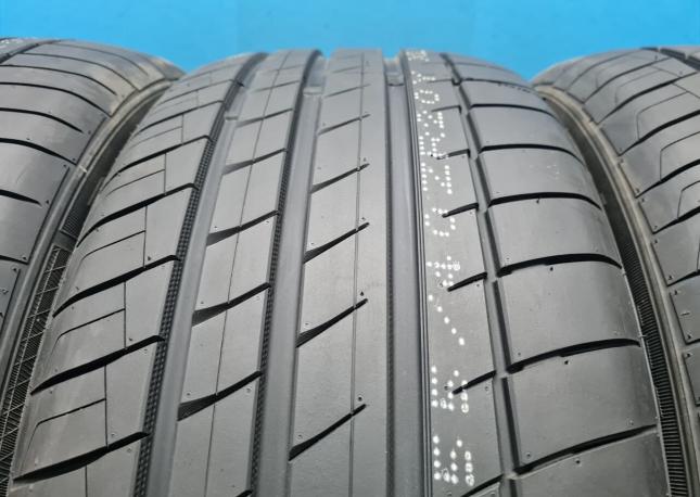 Kapsen RS26 255/40 R20 101Y