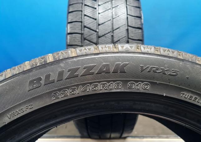 Bridgestone Blizzak VRX3 225/45 R18 91Q