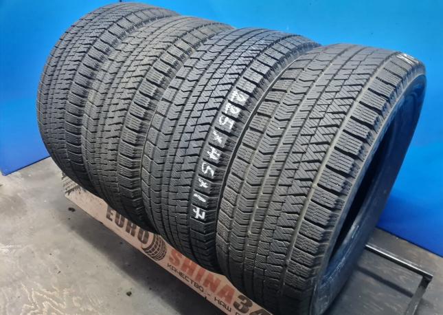 Bridgestone Blizzak VRX2 225/55 R17 97Q