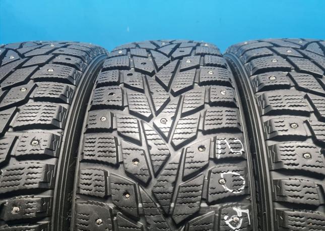 Dunlop SP Winter Ice 02 205/50 R16 93T