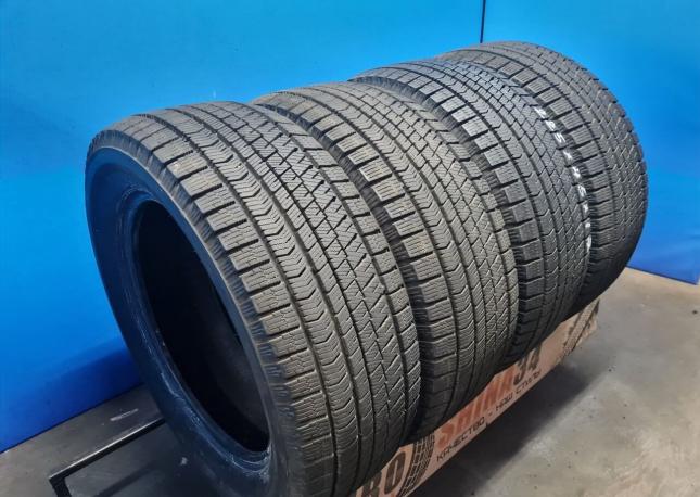 Bridgestone Blizzak VRX2 225/55 R17 97R