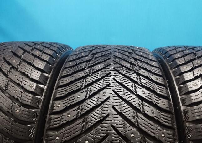 Zmax Winternova Stud II 255/40 R18 99T