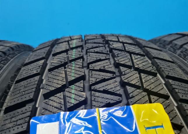 Habilead IceMax RW501 225/45 R19 94H