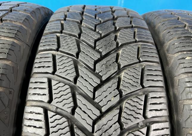 Michelin X-Ice Snow 205/55 R16 94H