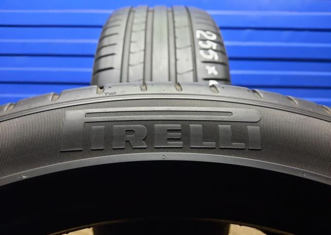 Pirelli P Zero PZ4 255/40 R21 102V