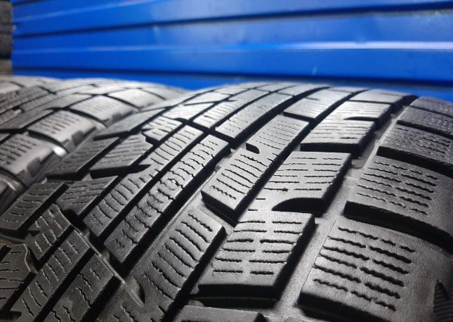 Yokohama Ice Guard IG50 235/50 R17