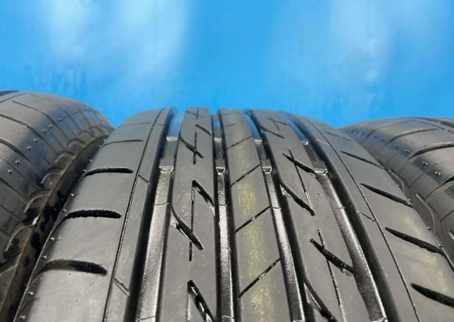 Bridgestone Nextry Ecopia 215/65 R15 94V