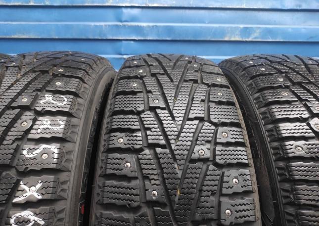 Roadstone Winguard WinSpike SUV 225/60 R18 100H