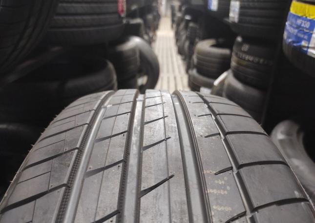 Habilead PracticalMax H/P RS26 235/45 R20 и 255/40 R20 101Y