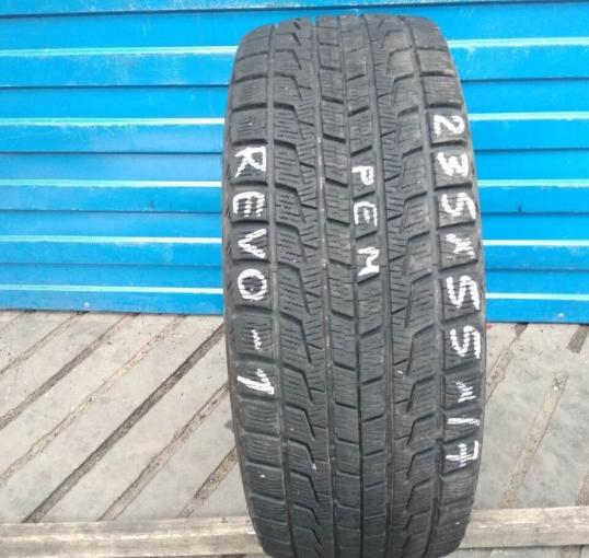 Bridgestone Blizzak Revo1 225/55 R17 96R