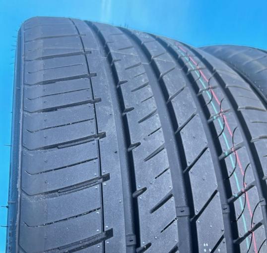 iLink L-Zeal56 255/35 R20 и 285/30 R20 99W