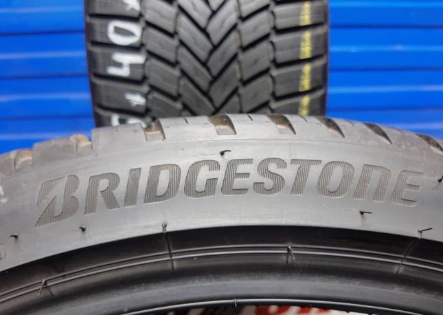 Bridgestone Weather Control A005 225/40 R19 93Y