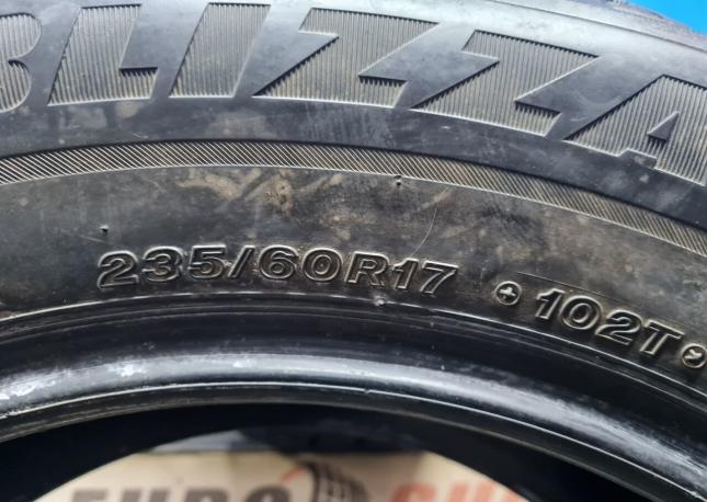 Bridgestone Blizzak WS-80 235/60 R17 102T