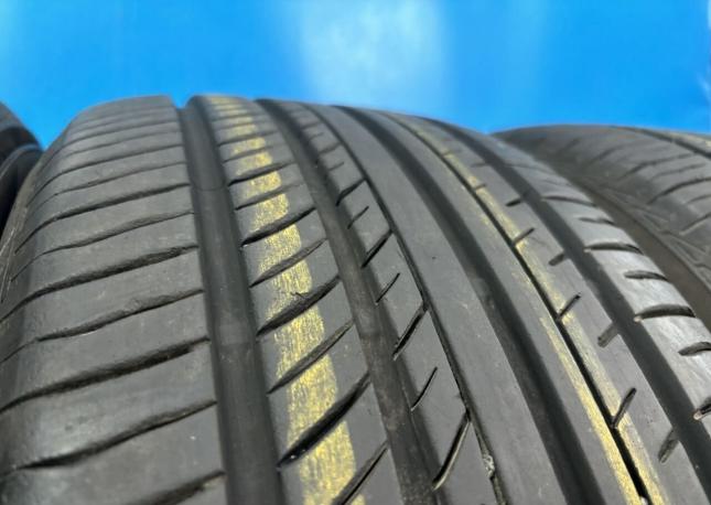 Yokohama Advan dB V552 245/45 R19 98Y