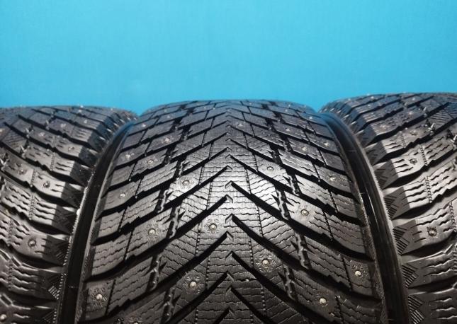 Zmax Winternova Stud II 255/40 R18 99T