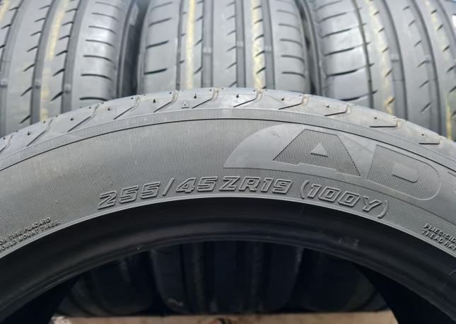 Yokohama Advan Sport V105 255/45 R19 100Y