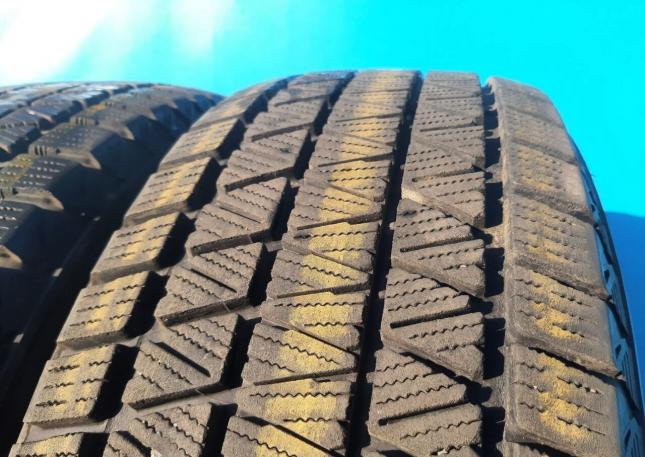 Bridgestone Blizzak DM-V3 235/65 R18 106R