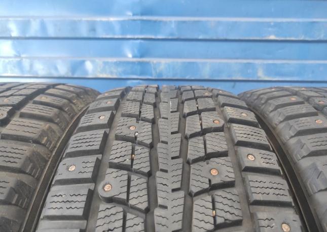 Dunlop SP Winter Ice 01 225/65 R17 102T